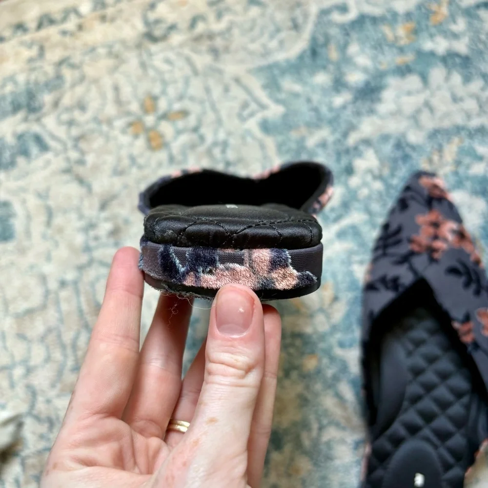 Birdies The Swan Cherry Blossom Pointed Toe Mules Size 11 Grey Velvet Floral - Picture 7 of 7